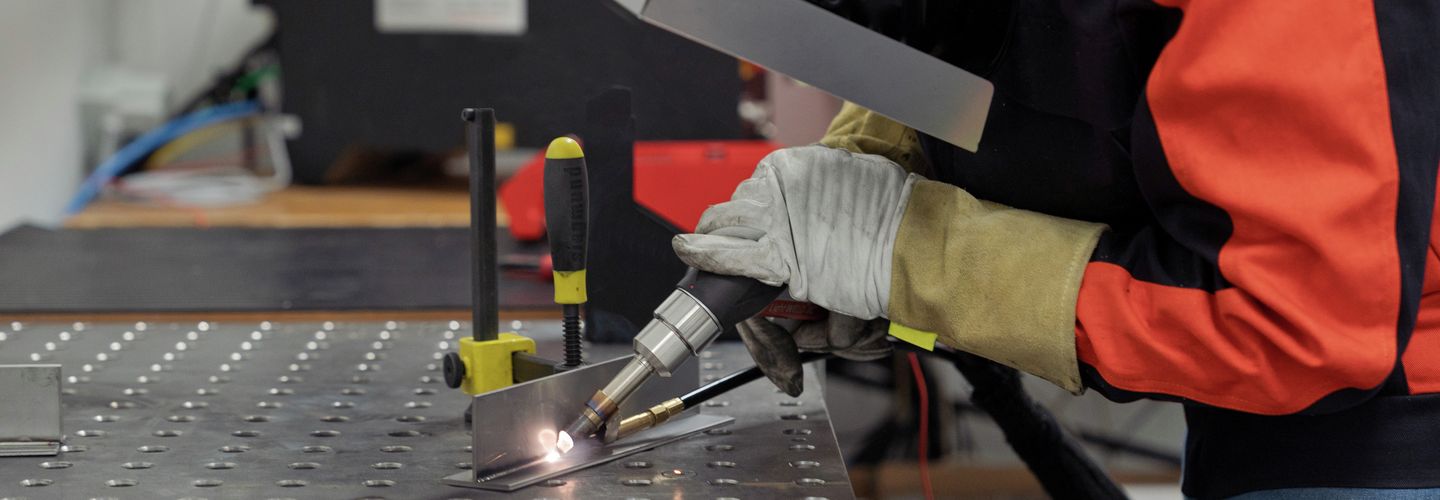 Handgehaltenes Laserschweissen
