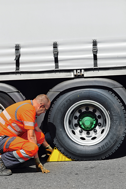 Regole vitali per gli autotrasportatori: filmati