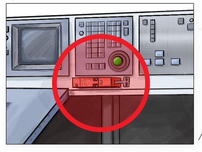 L'interruttore di controllo del tornio (circondato di rosso nella foto) è stato messo fuori servizio con un contropezzo. ​