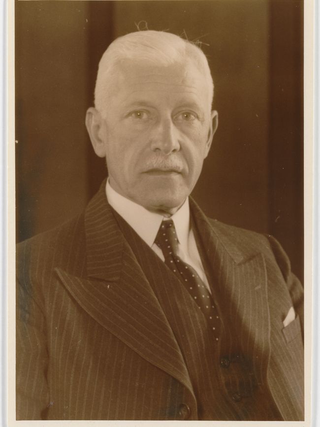 GS 4-20-1-2_Hans Gervais, Direktor der Suva ca_1939.tif