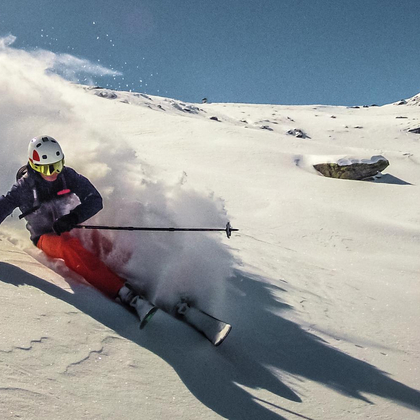 Liv_Schneesport_Skifahrer-Sonne.jpg