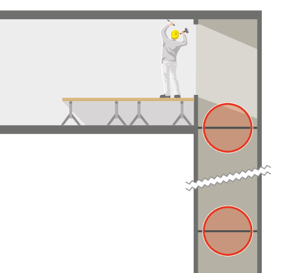 Vue transversale du local où travaille Ernesto C. et de la gaine technique. Les deux cloisons coupe-feu à l’intérieur de la gaine.