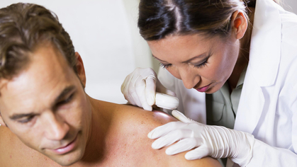 Vorsorgeprogramm Früherkennung von hellem Hautkrebs durch natürliche UV-Strahlung