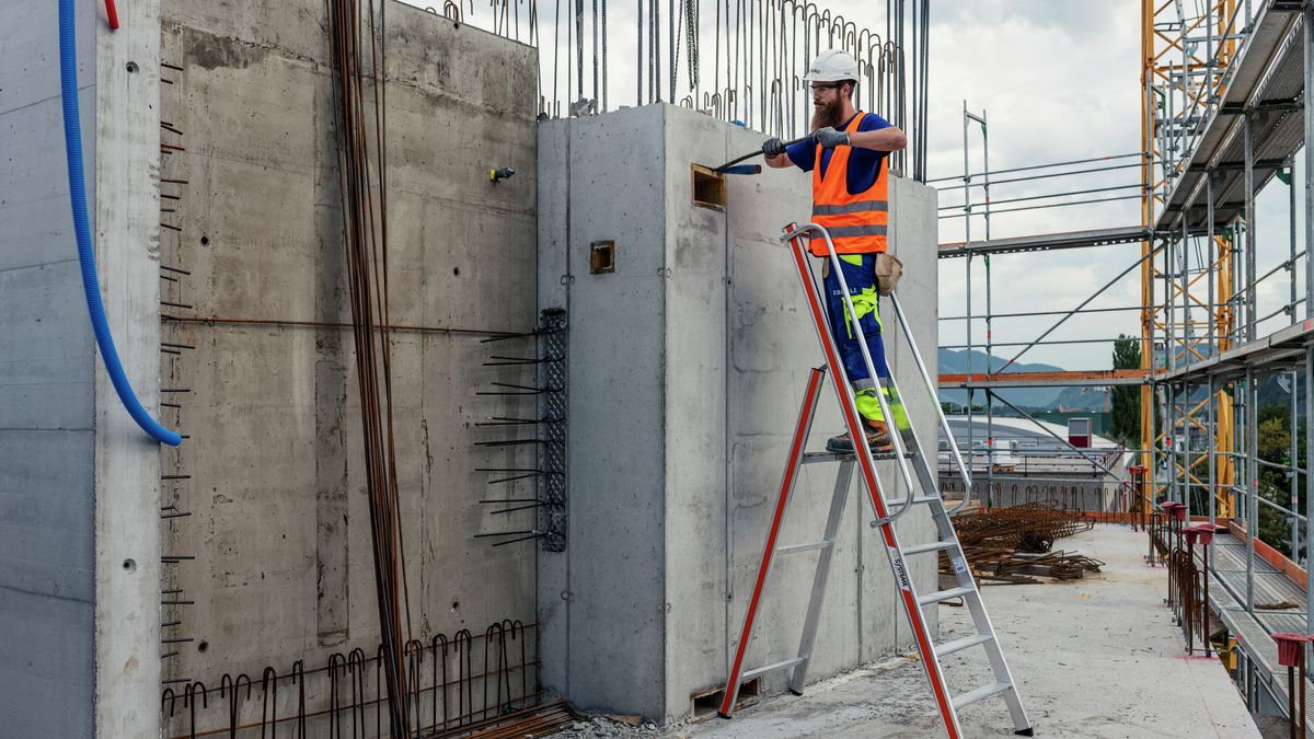 Trois raisons pour utiliser l’échelle à plateforme légère