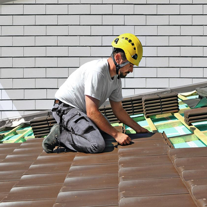 Instruktion lebenswichtige Regeln für Dacharbeiten