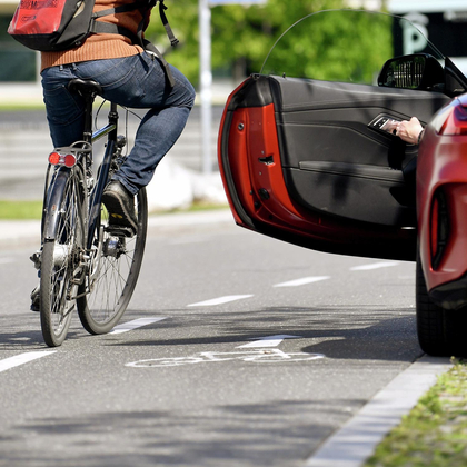 Schutz vor Dooring-Unfällen beim Velofahren