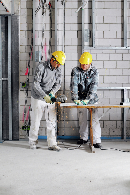 Protection de la tête: un élément indispensable des EPI