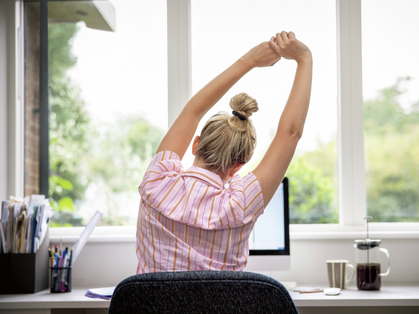 Exercices de fitness au poste de travail