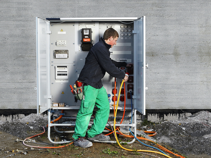 Chi è autorizzato a lavorare sugli impianti elettrici?