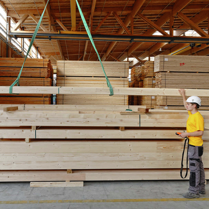 Postes de travail sûrs dans la transformation du bois