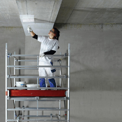 Maler stuerzt vom Dach in den Tod